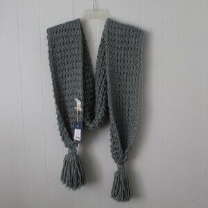 Universal Thread Mint Chunky Extra Long Knit Scarf with Tassels New with Tags